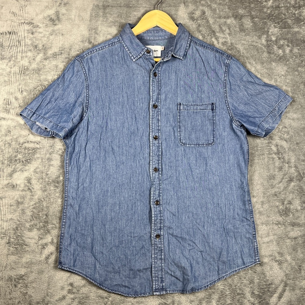 Goodfellow & Co Shirt Mens Medium Blue Chambray Standard Fit Button Up Summer